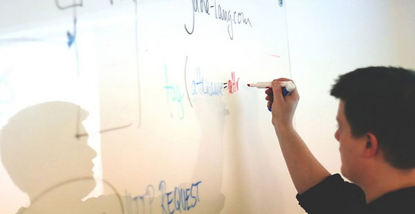 品牌戰(zhàn)略定位規(guī)劃怎么做？制定要注意什么？